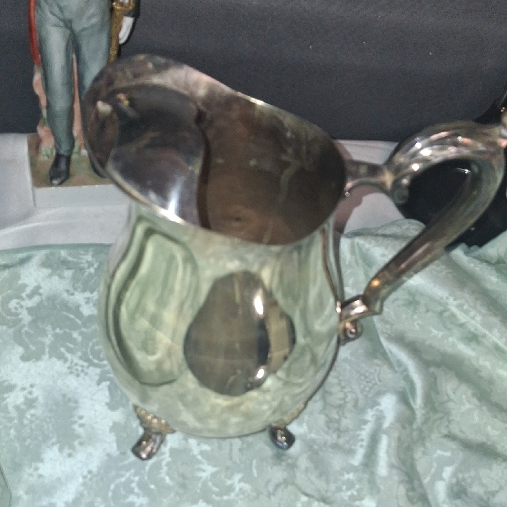 Oneida Silver Pitcher - Picture 5 of 5